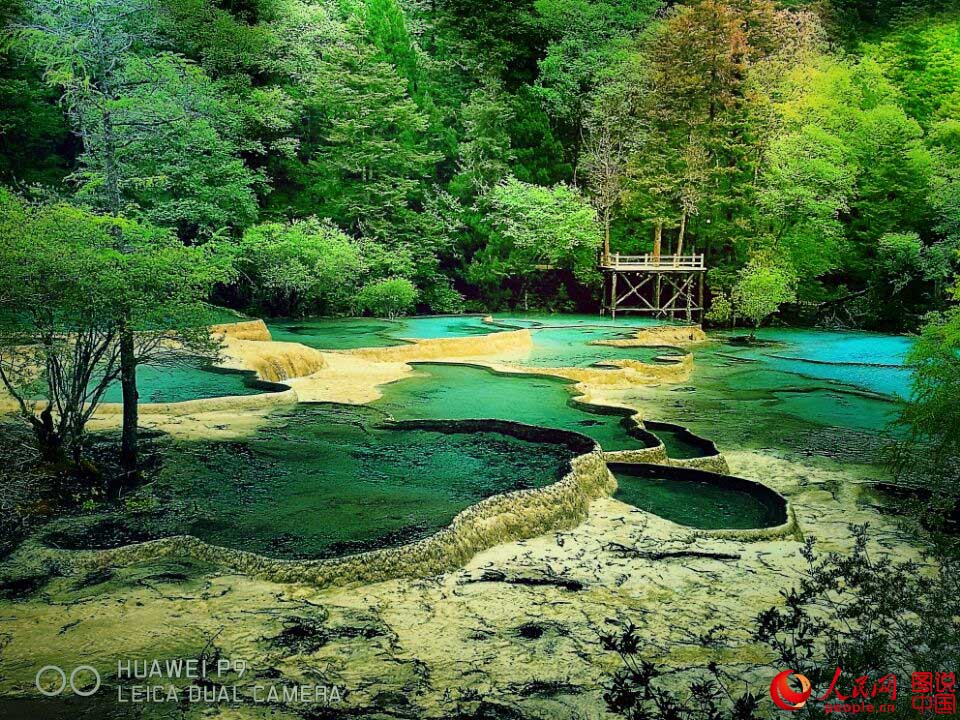 Huanglong Scenic Area: Jade pool in the world