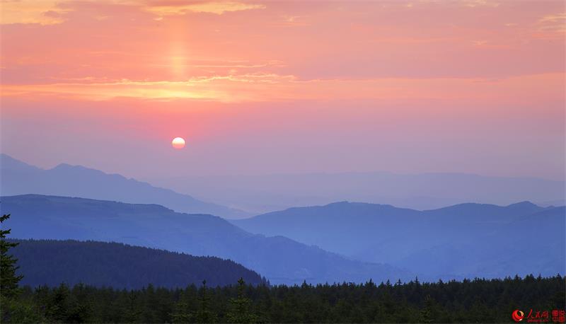 Breathtaking scenery of Luya Mountain Scenic Spot