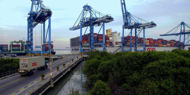China, Malaysia to build third port on Malacca