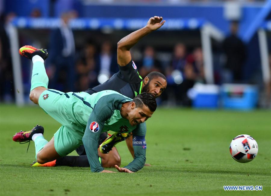Ronaldo powers Portugal into Euro 2016 final