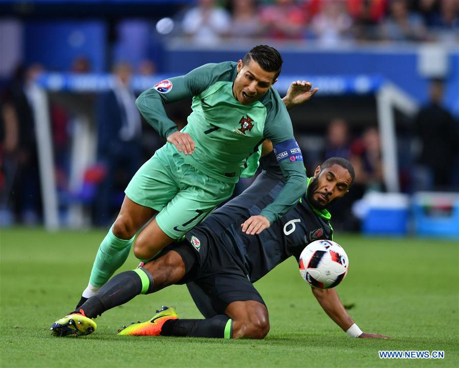 Ronaldo powers Portugal into Euro 2016 final