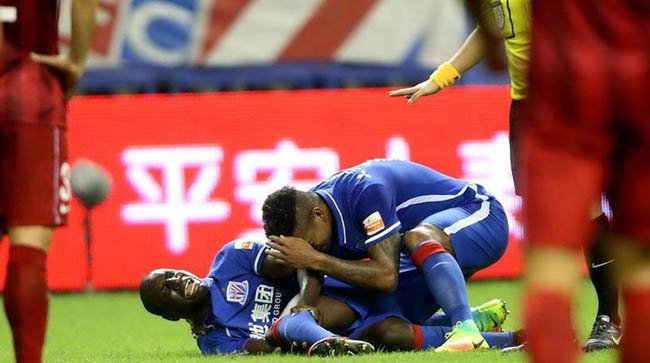 Demba Ba's leg fracture renews call for upgrading soccer players' injury insurance