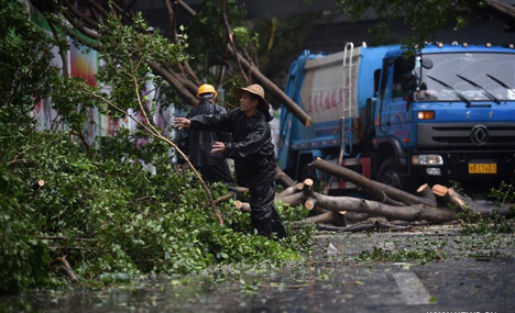 Typhoon Nida affects south and central China