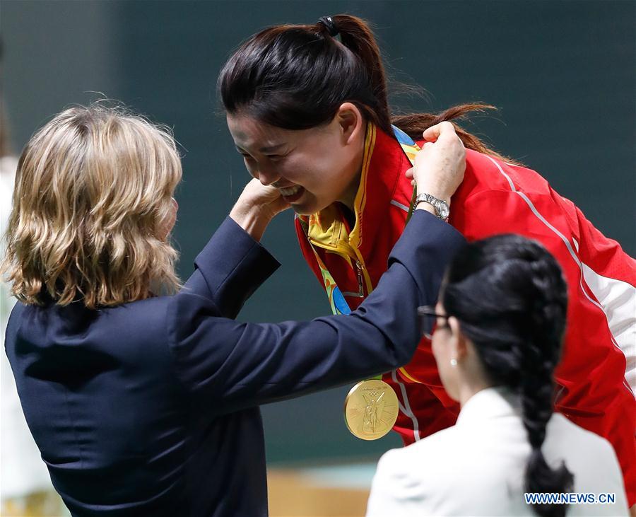 Pistol shooter Zhang Mexngxue wins China's first gold in Rio