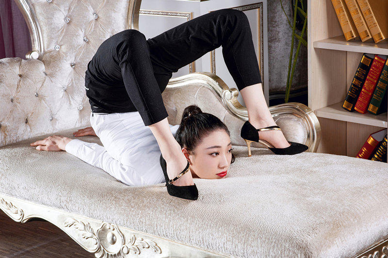 Meet Liu Teng, the most flexible woman in China