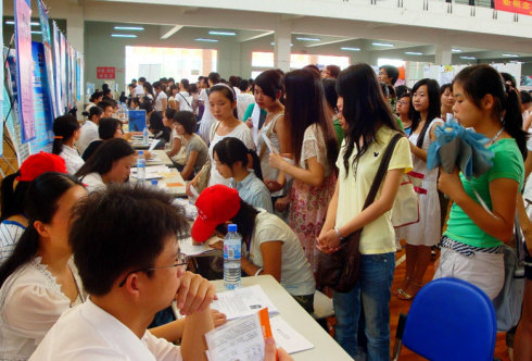 Chinese women face severe job competition after implementation of two-child policy