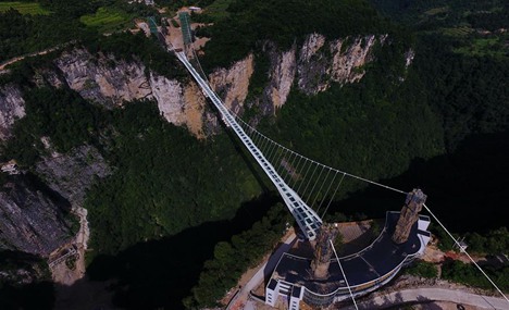 World's longest, highest glass bridge to open