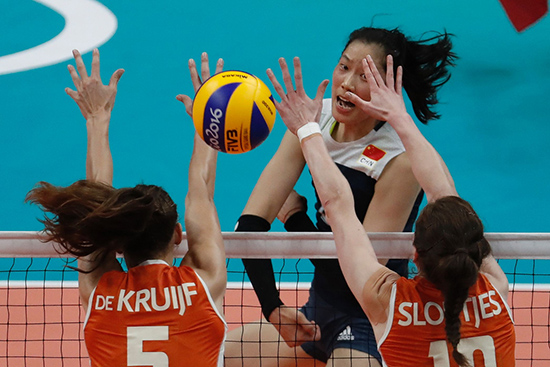 how many volleyball teams are there in the olympic games
