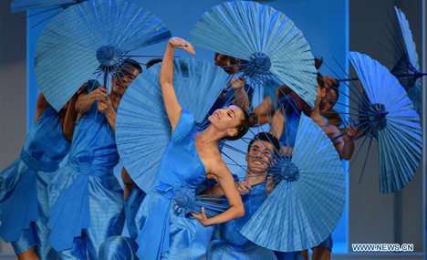 "The Passage of Thai Fabric" staged in Bangkok