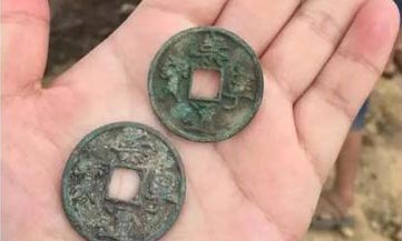Ancient coins found in central China