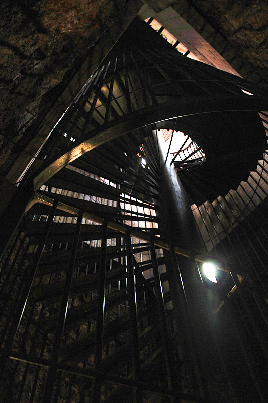 Experience a unique, underground hotel in Coober Pedy, Australia