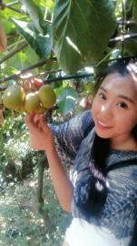 College graduate poised to earn 2.1 million yuan through kiwi fruits