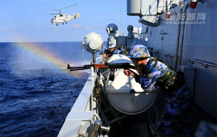 Missile destroyer Jingzhou attends combat training