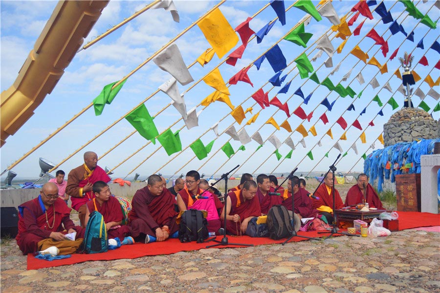 Aobao worship ceremony held in Ordos, Inner Mongolia