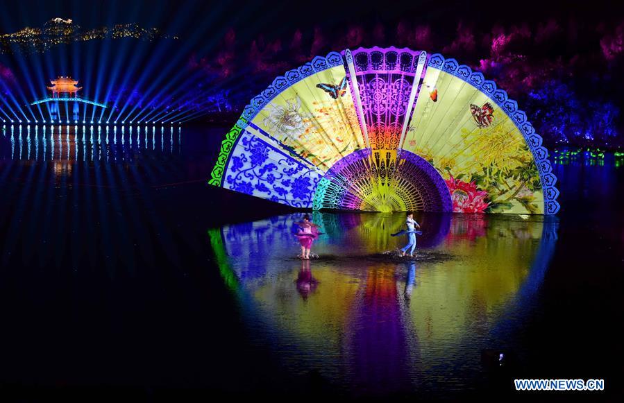 Evening gala for G20 summit held in Hangzhou