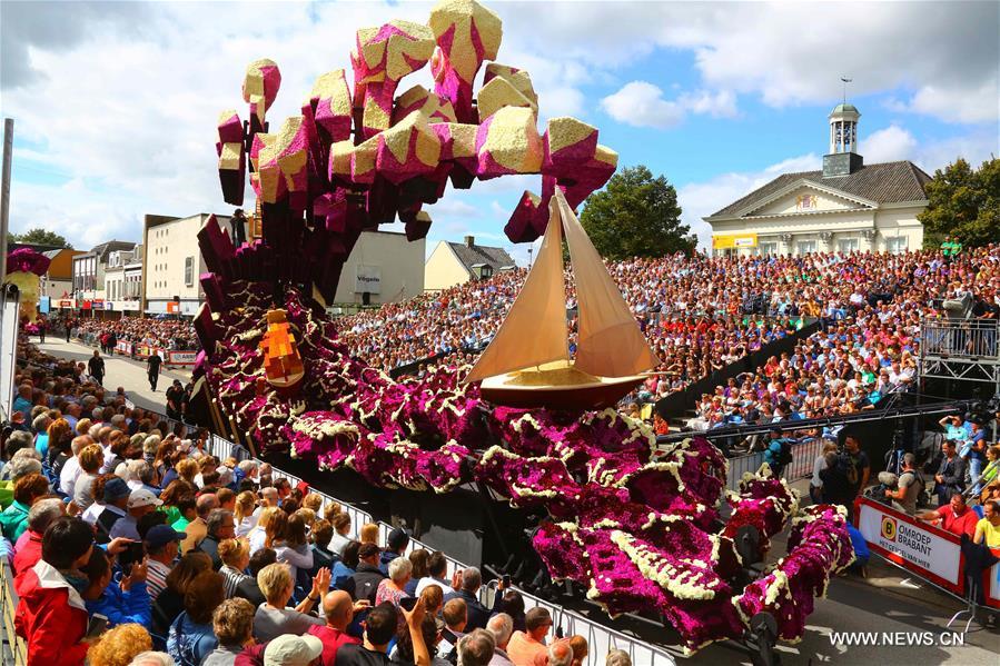 Flower parade held in Netherlands