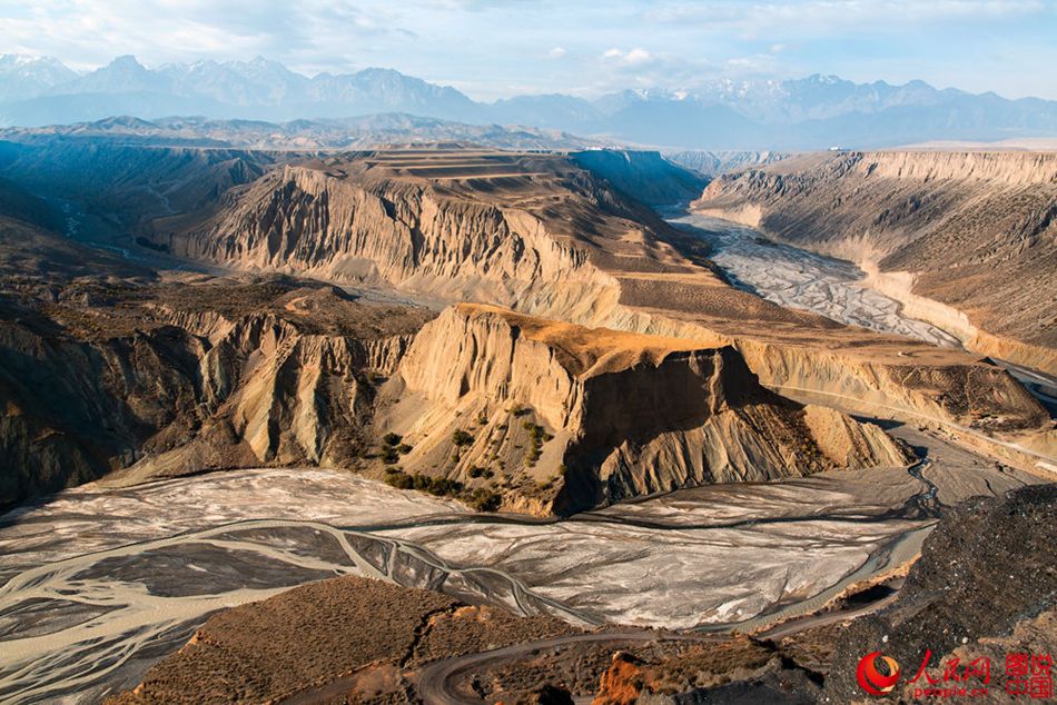 Magnificent view of Kuitun Grand Canyon