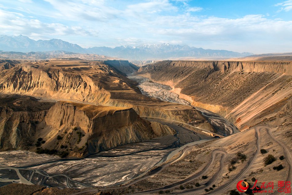 Magnificent view of Kuitun Grand Canyon