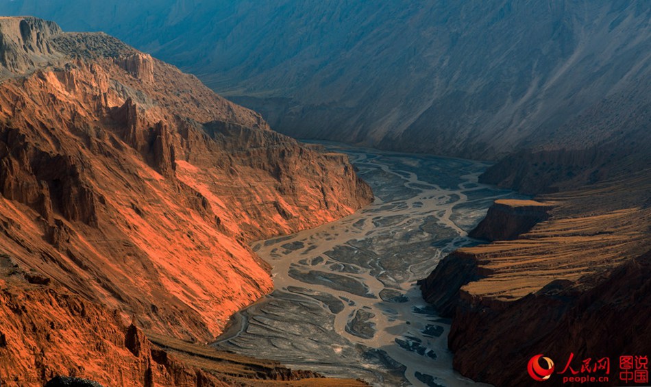 Magnificent view of Kuitun Grand Canyon