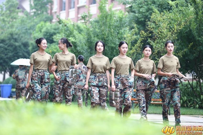 Coeds in military uniforms make a splash online