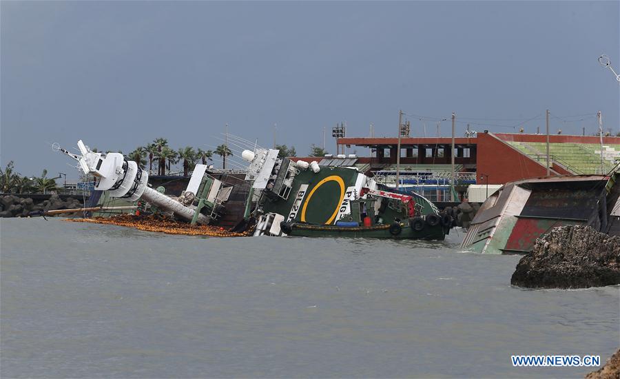 Typhoon Meranti hits southeast China's Taiwan