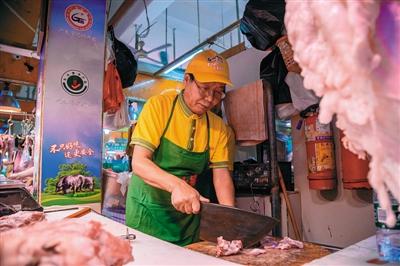 'Peking University butcher' restarts pork business after 12-year hiatus