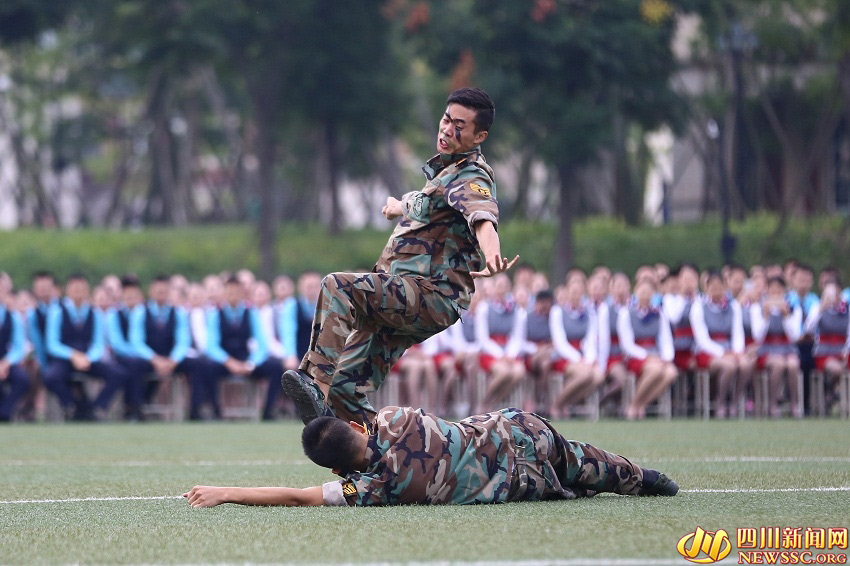 Air security majors display civil aviation anti-terrorism tactics