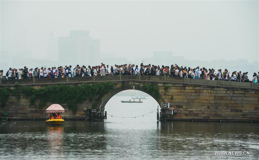 Hangzhou is expected to receive about 15 million tourists during the week-long National Day holiday that starts on Saturday. 