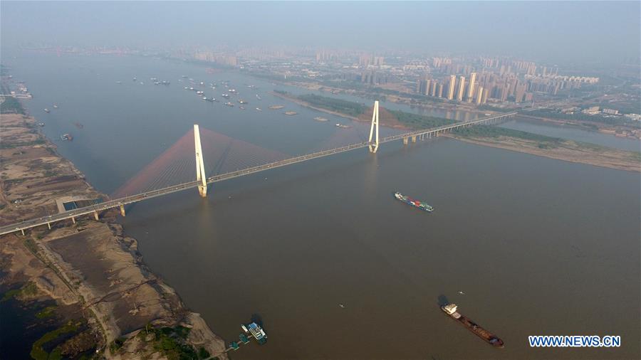 Aerial photos show bridges in Wuhan, central China's Hubei