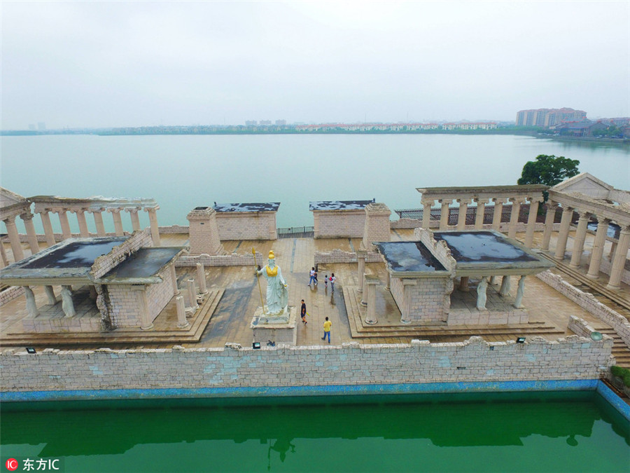 Egypiant pyramids, Lady Liberty and more debut in eastern China