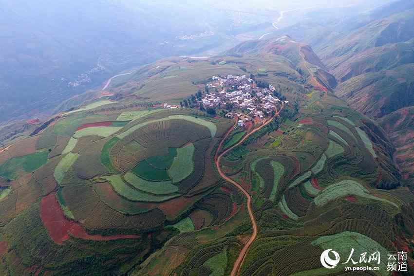 Red lands in Yunnan: A palette left by God