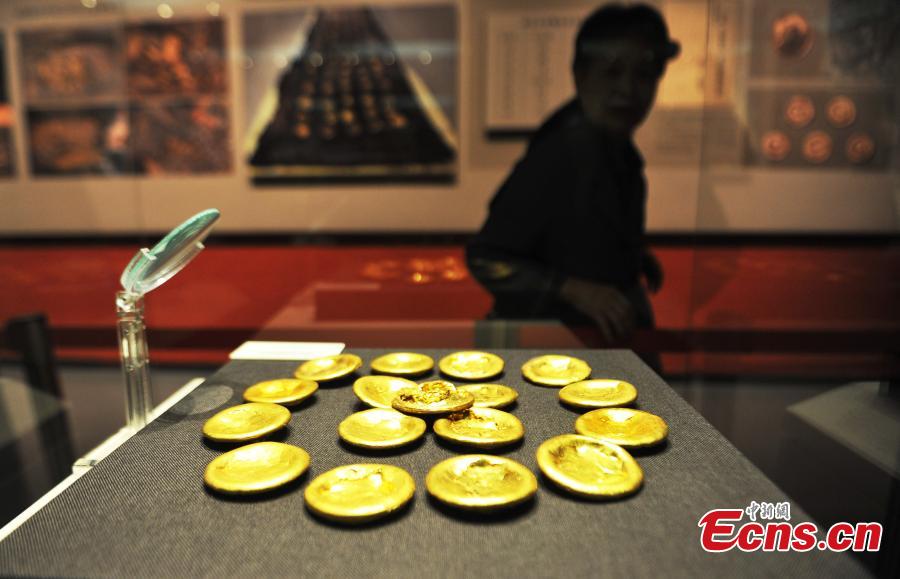 Over 900 artifacts from Han tomb on display