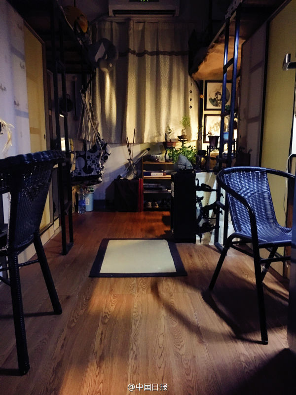 Vintage Chinese-style dorm decorations wows netizens