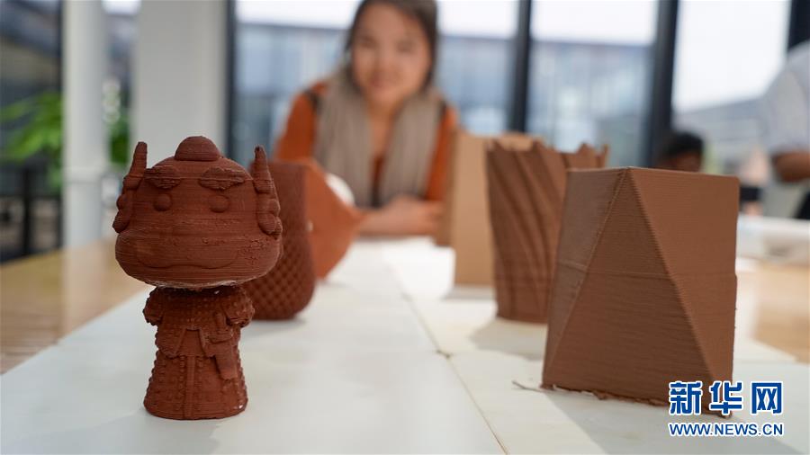 3-D-printed ceramics create opportunities for fun, easy pottery projects