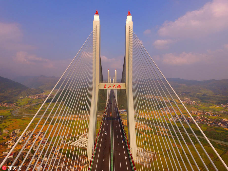 Spectacular bridge makes seven world records