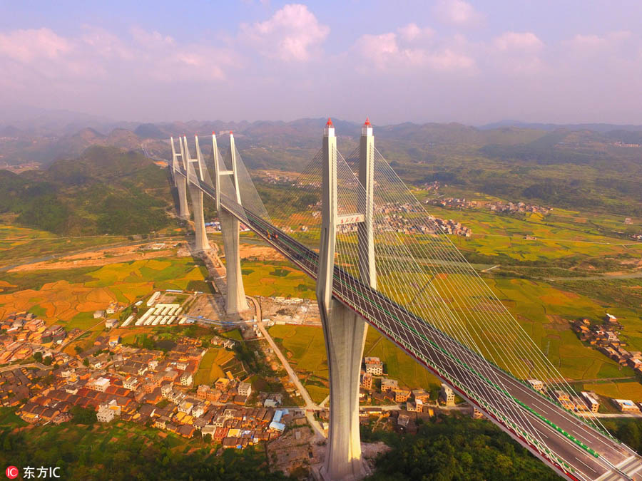 Spectacular bridge makes seven world records