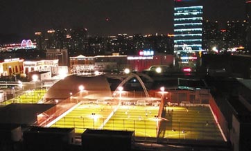 Crowd-funded rooftop sports park to open in Hangzhou