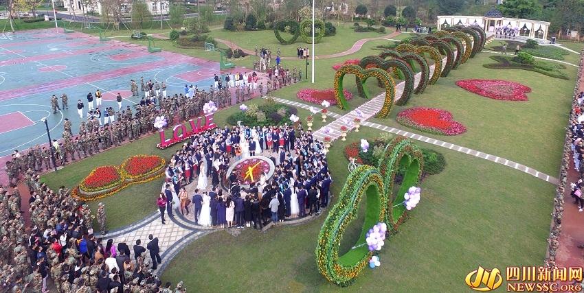 So romantic! 99 couples express love at university garden in Sichuan