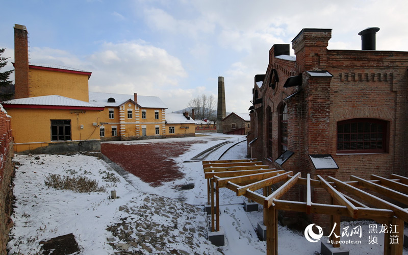 Russian-style locomotive barn in Heilongjiang