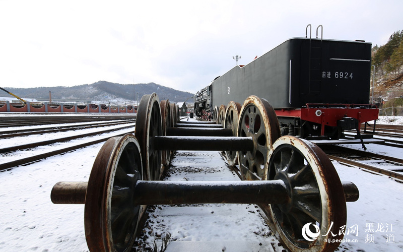 Russian-style locomotive barn in Heilongjiang