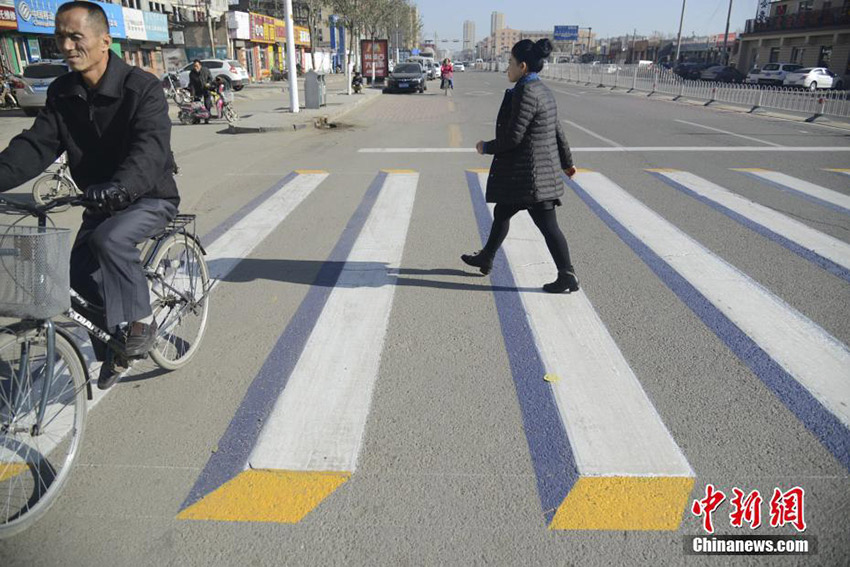 3-D crosswalk appears in Inner Mongolia