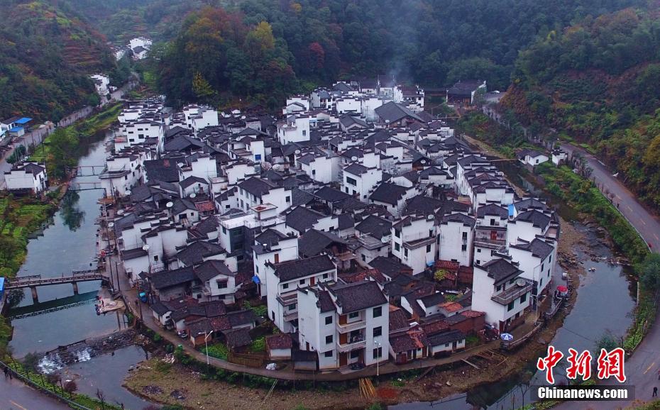 Jujing: roundest village in China