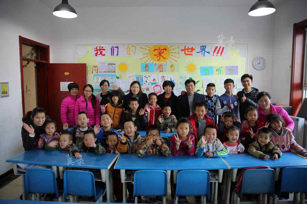 Adult orphans give up well-paid jobs, return to orphanage where they grew up