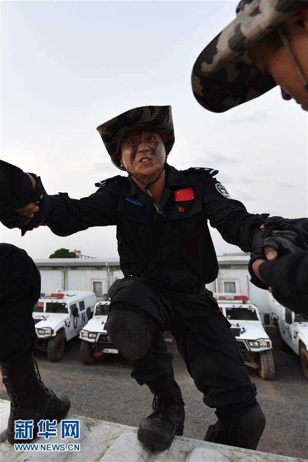 Chinese UN peacekeepers train in Liberia