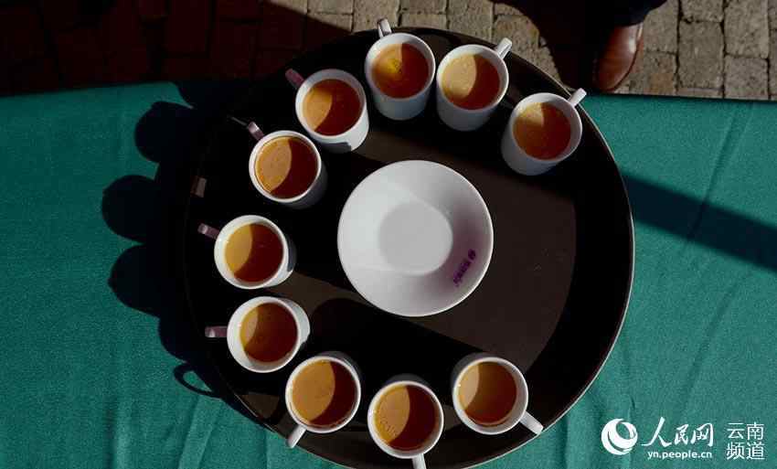 'First kiss' coffee in Yunnan province