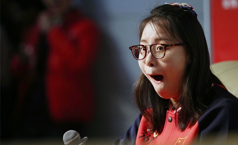 Swimmer Fu's facial expressions light up her college