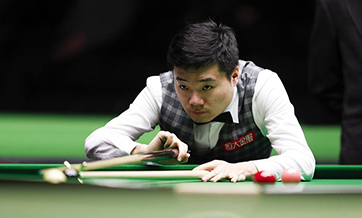 First round of Snooker UK Championship