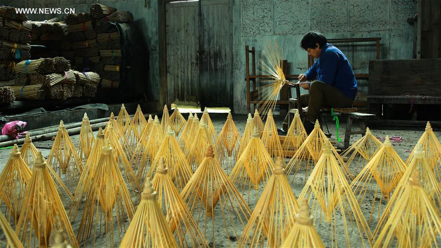 #CHINA-JIANGXI PROVINCE-JIALU OILPAPER UMBRELLAS (CN)