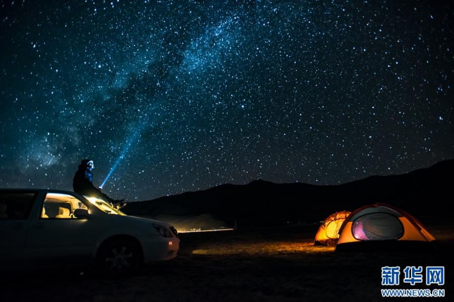 Yamdrok Lake – best spot for stargazing in Tibet