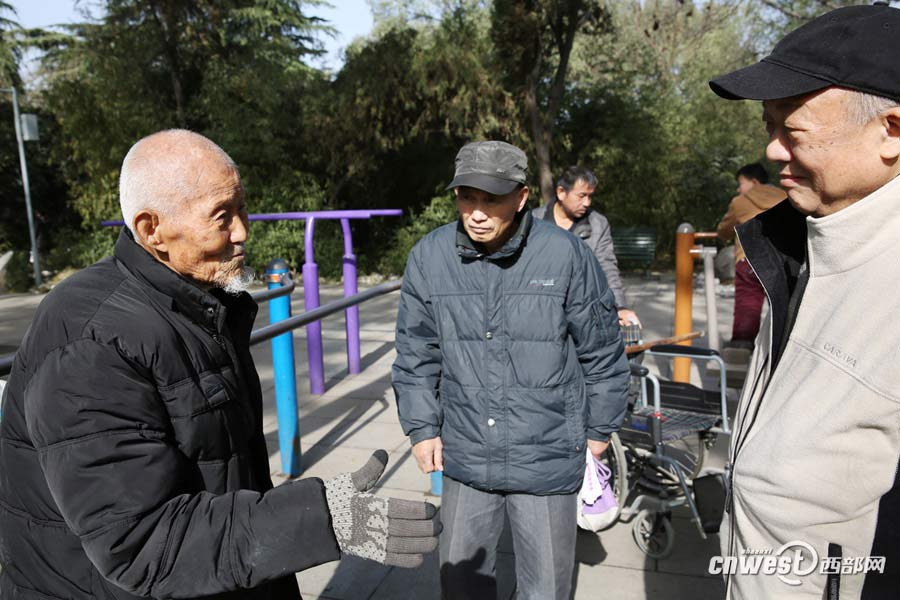 101-year-old man works out, keeps fit